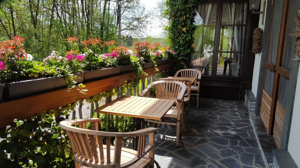 Chalet Sur Lesse Maissin